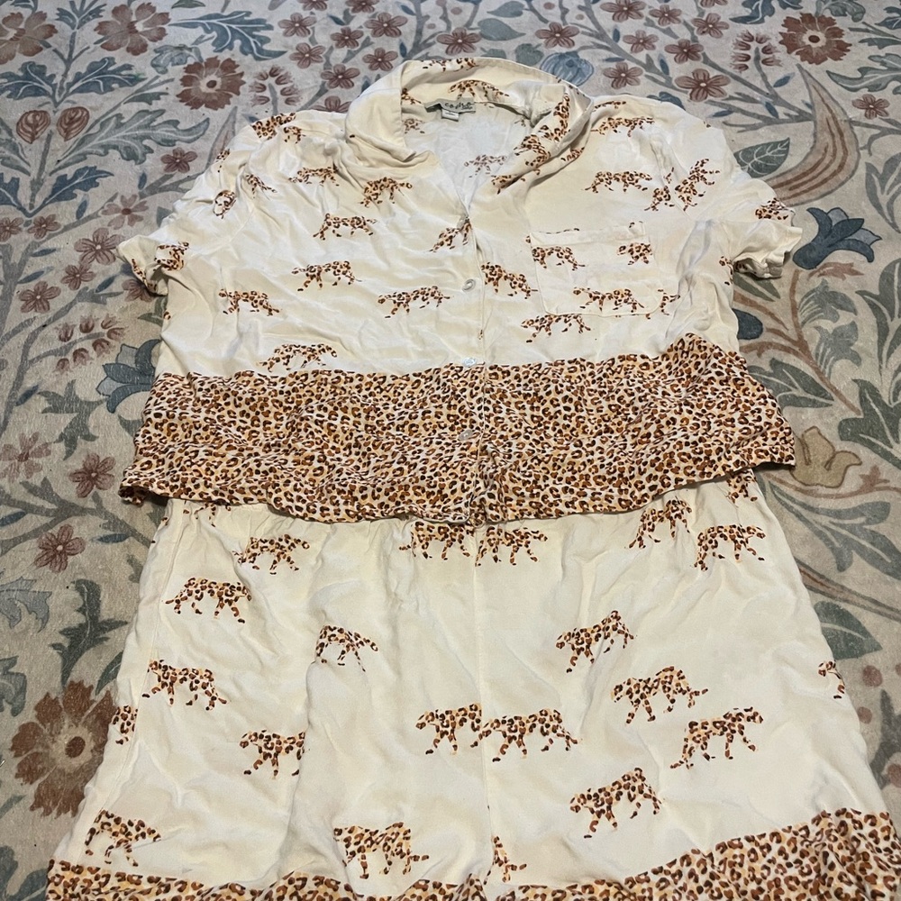 Leopard Print Women's Pajama Set